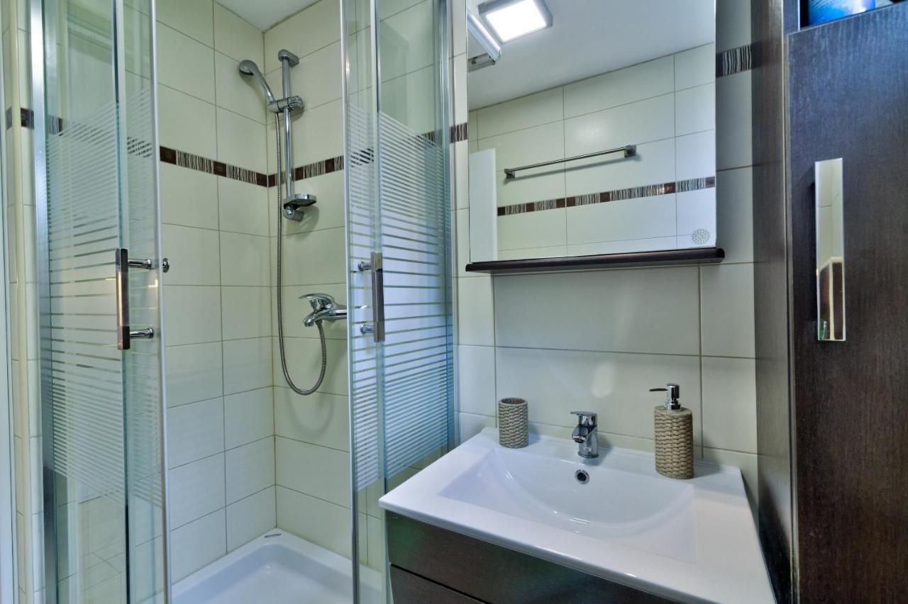 סנג' Apartments Bobinac מראה חיצוני תמונה