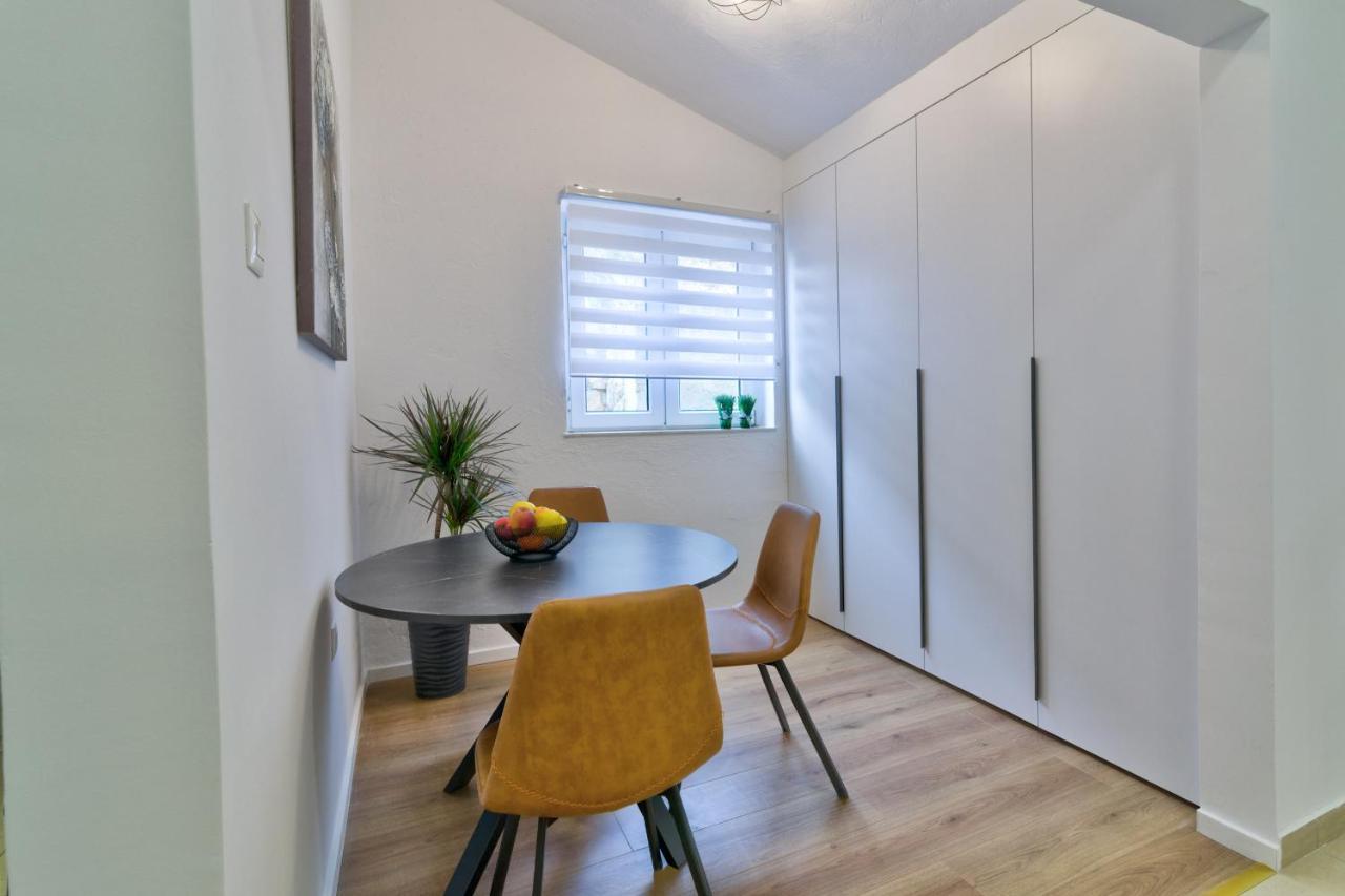 סנג' Apartments Bobinac מראה חיצוני תמונה